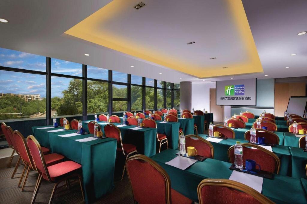Holiday Inn Express Yangzhou City Center By Ihg Eksteriør bilde
